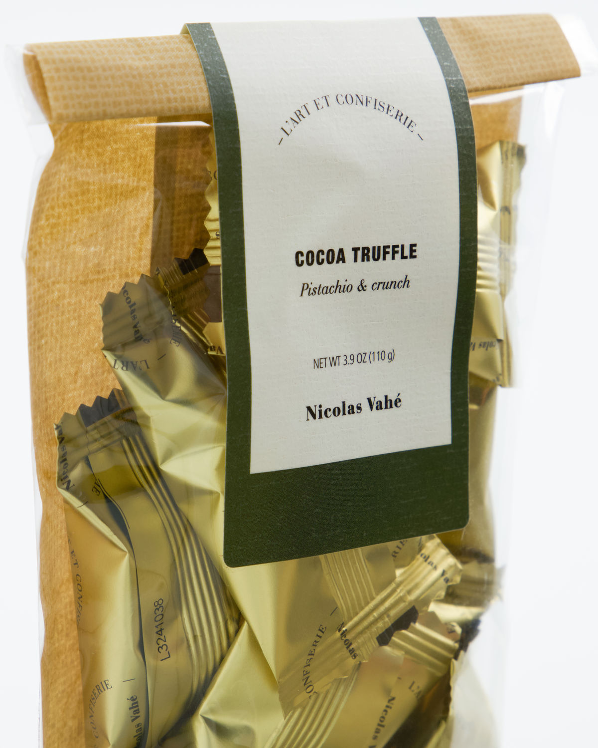 Schokotrüffel - Cocoa truffle with pistachio and crunch