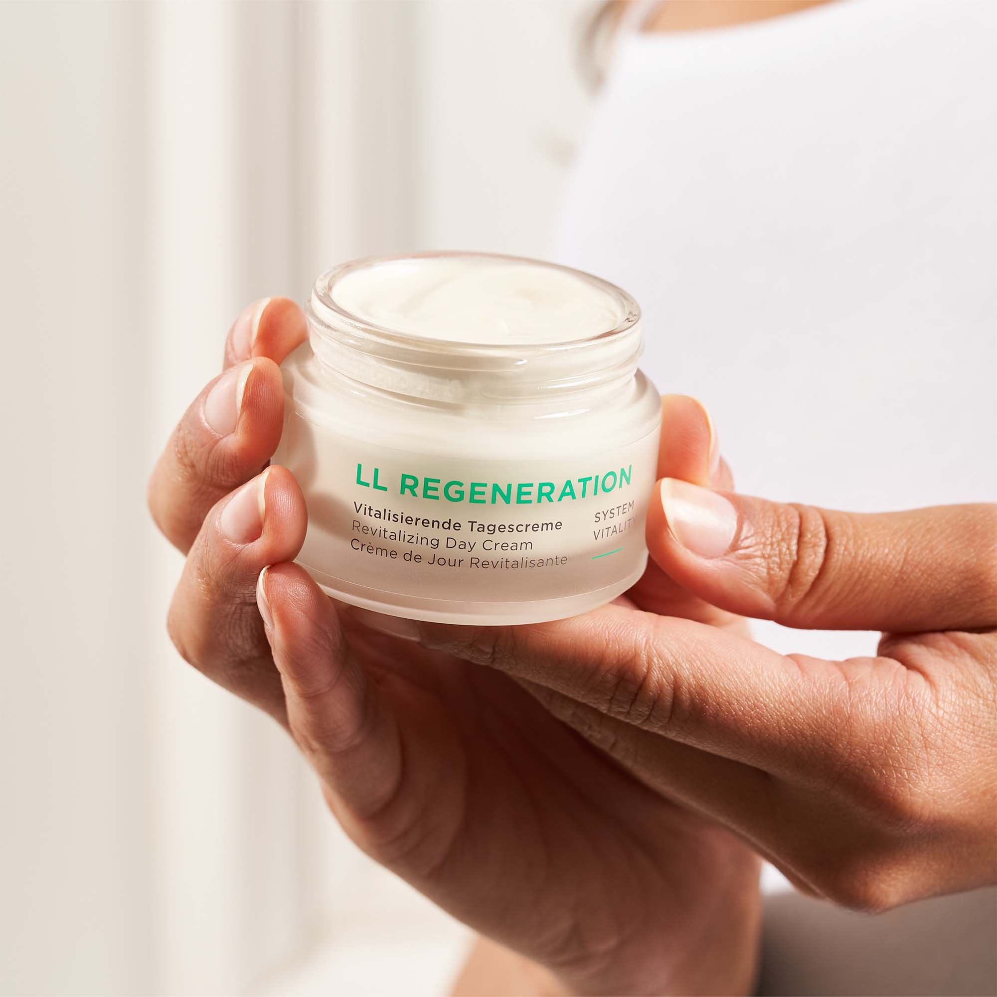 LL Regeneration Vitalisierende Nachtcreme