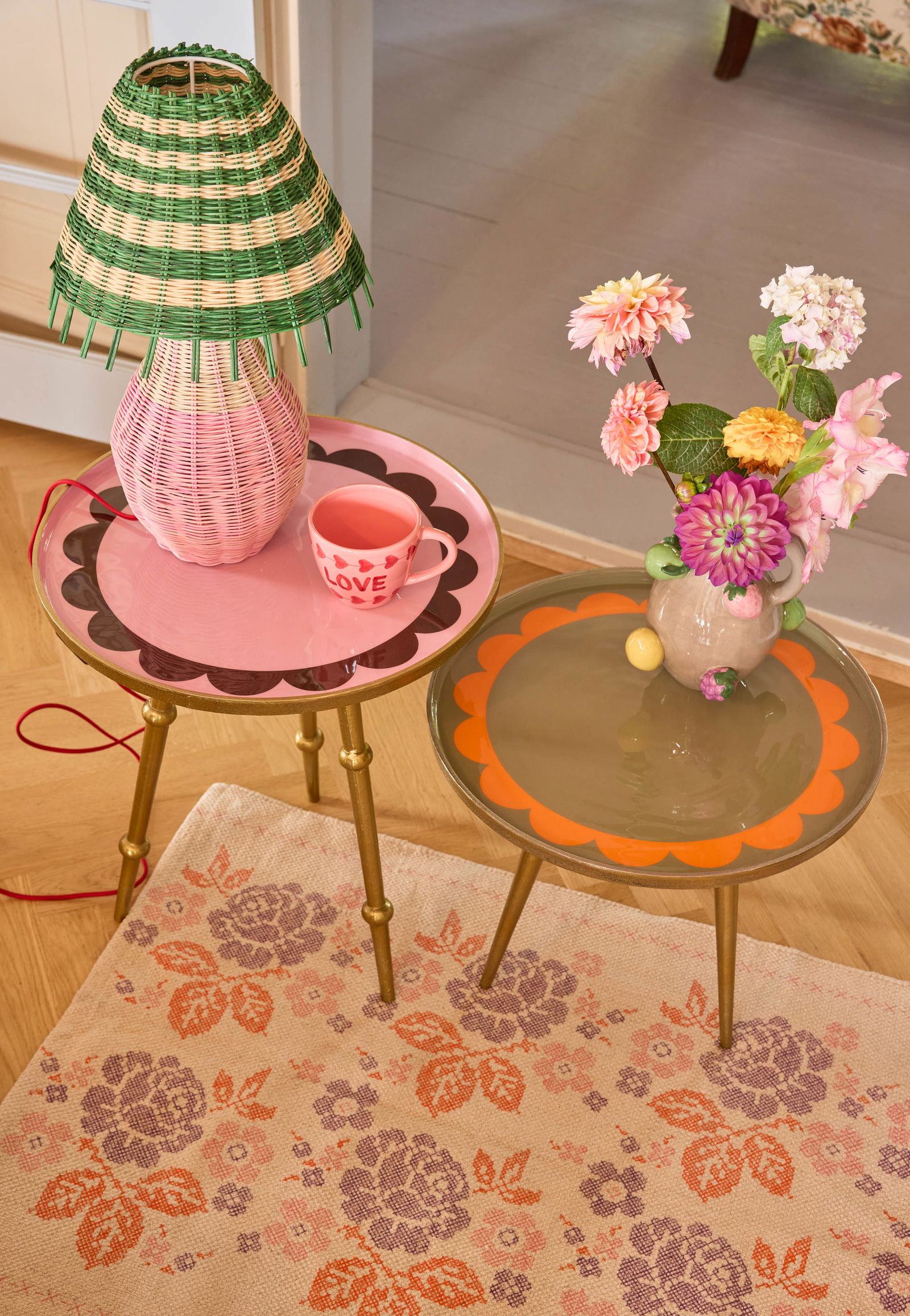 Metalltisch rund - Pink