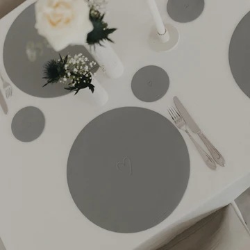 Wendbares Platzset Herz Grau