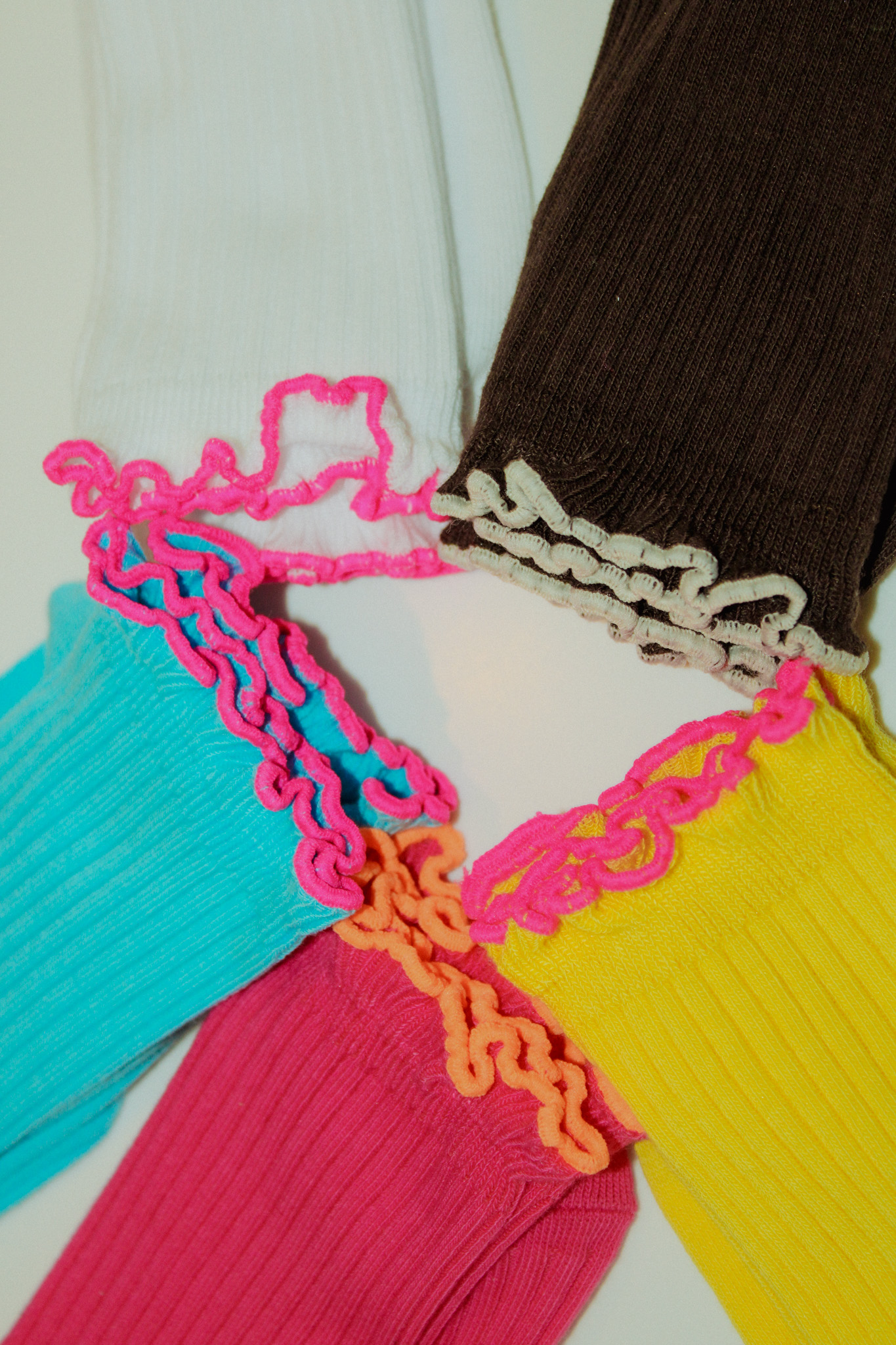 Trend Socken rüschen medium Baumwolle yellow neon pink 37-41