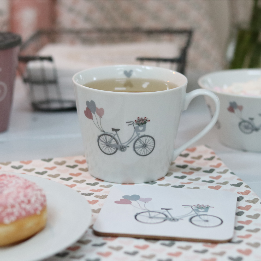 Cup Bike with balloons